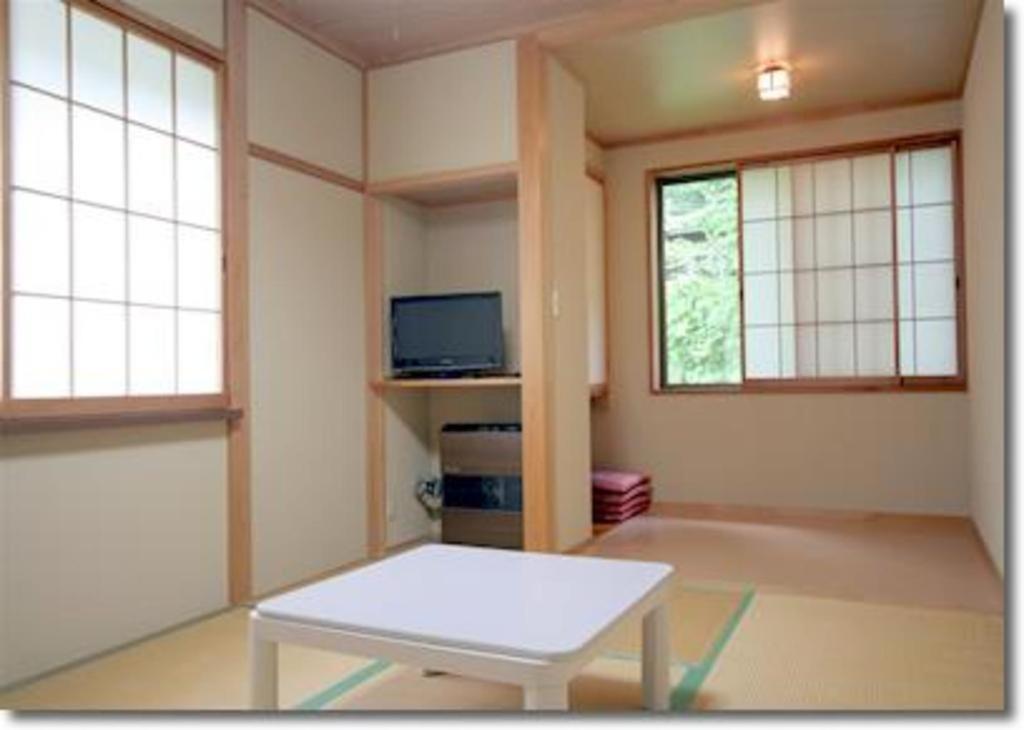 Hotel Minshuku Yoshinoya Minakami Exterior foto