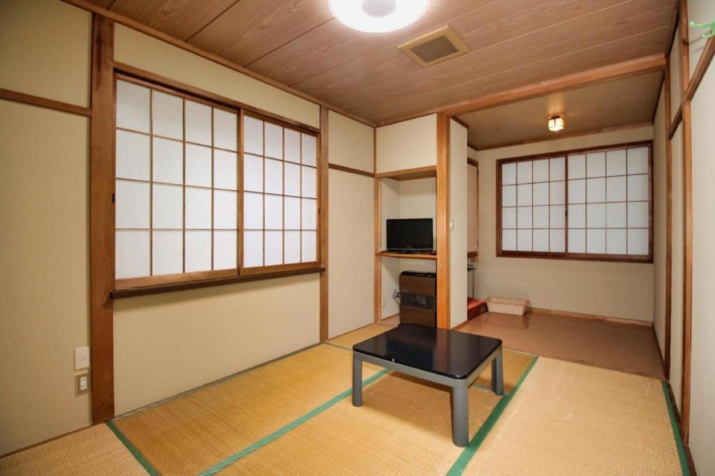 Hotel Minshuku Yoshinoya Minakami Exterior foto